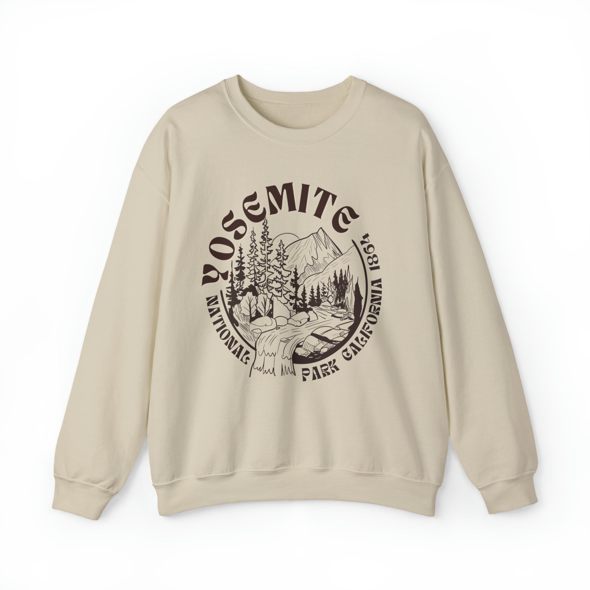Yosemite National Park SweatshirtBring the wilderness of Yosemite National Park and California style into your wardrobe with this vintage styled boyfriend sweatshirt inspired by the natural beauty o